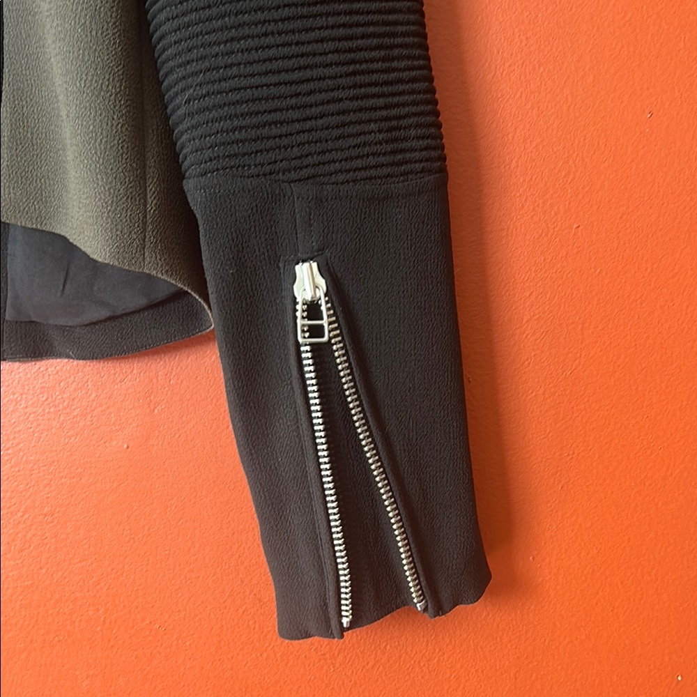 Aritzia Wilfred Black and Brown Bomber Jacket - Picture 9 of 16